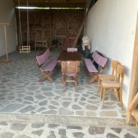 V Prirode * Pliešovce