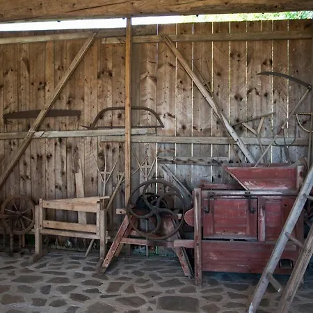 Semesterbostad V Prirode *